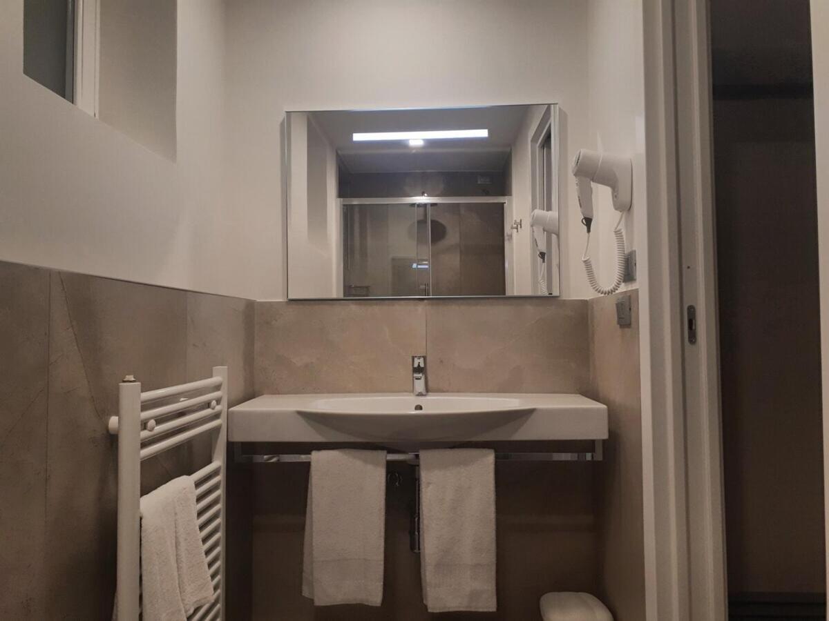 Smart Apartment Sei Chiese - Twa Bologna Zimmer foto