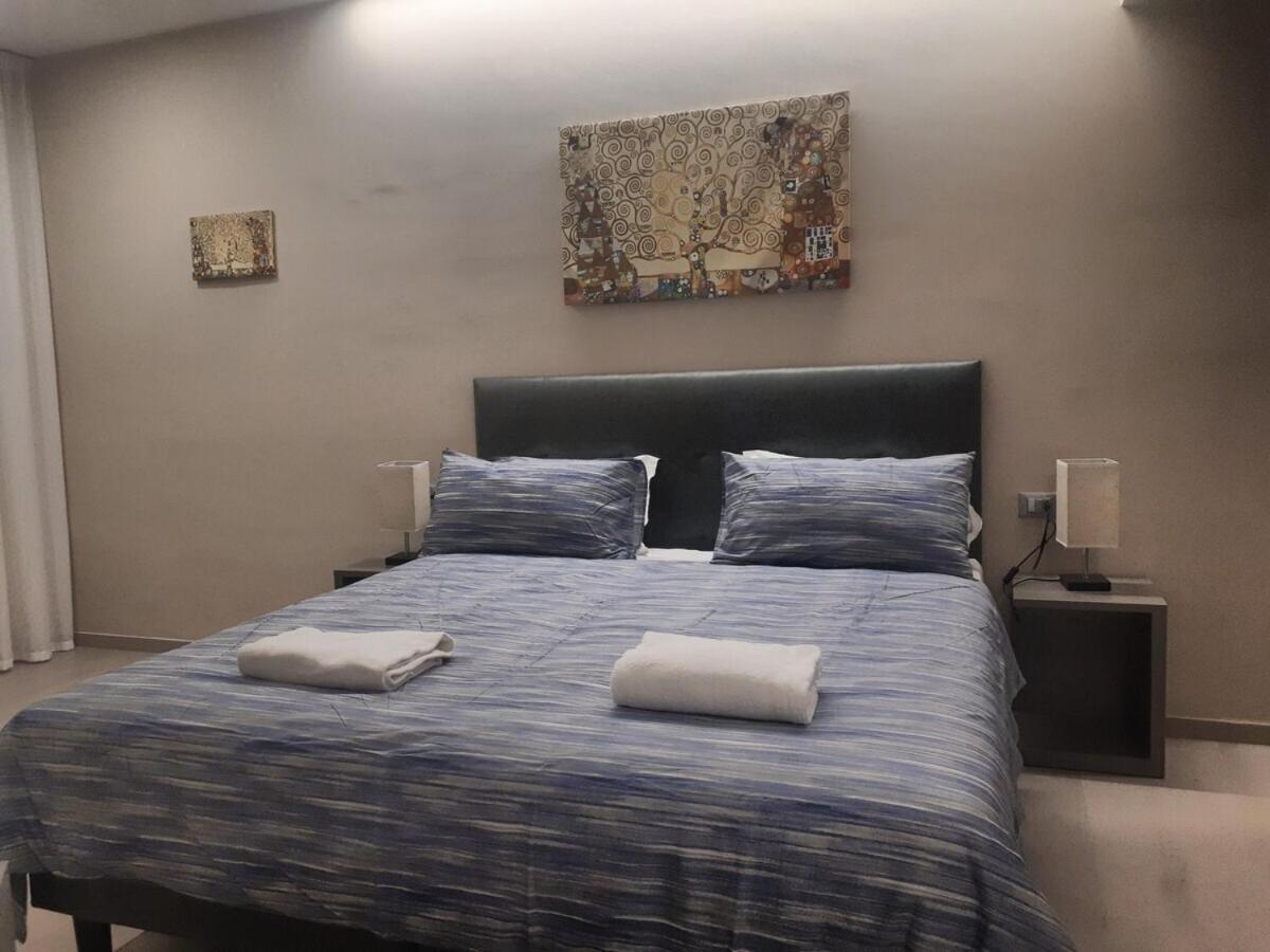 Smart Apartment Sei Chiese - Twa Bologna Zimmer foto